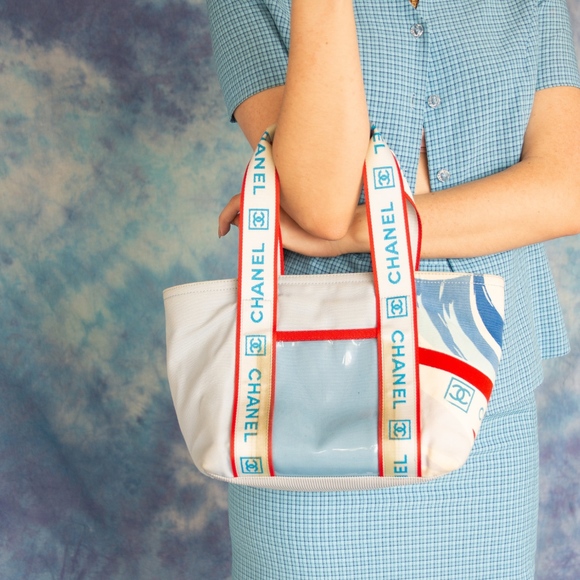 Authentic CHANEL Surf Sport Line Tote - Picture 3 of 4